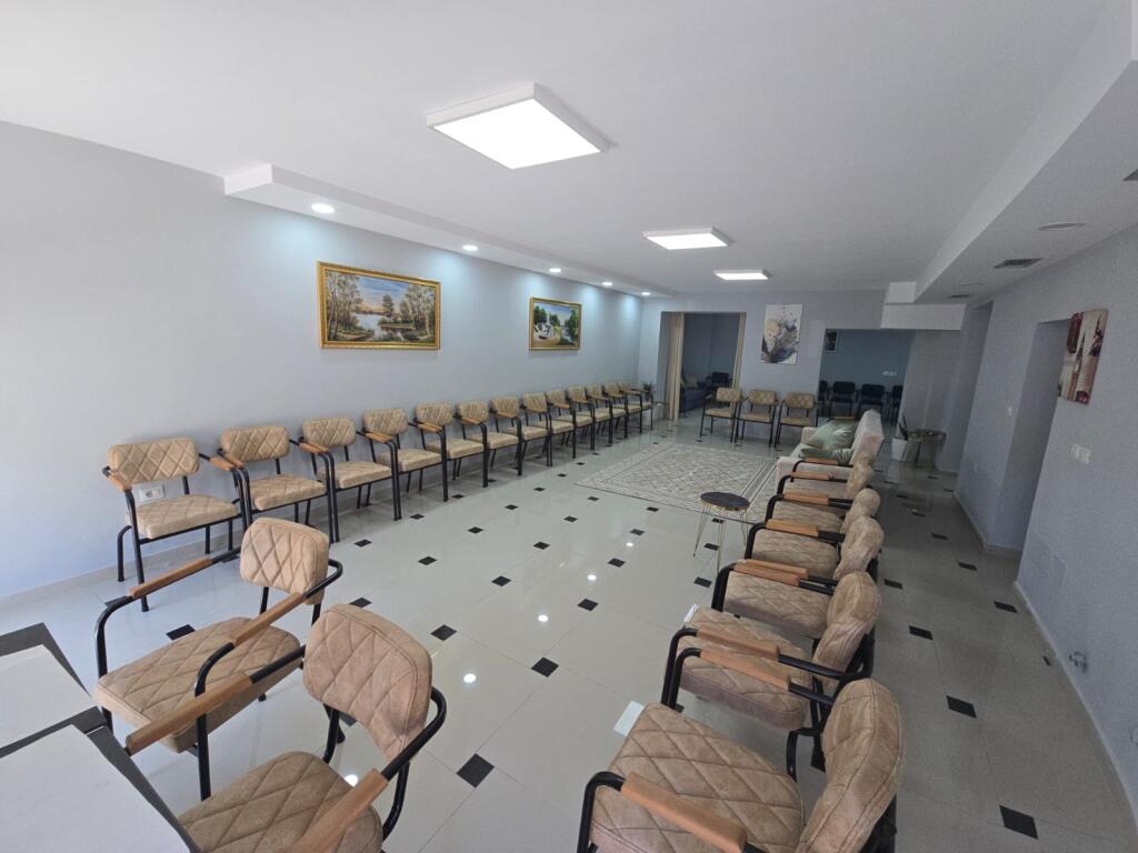 JEPET ME QERA AMBJENT BIZNESI PRANE MARKATES DURRES