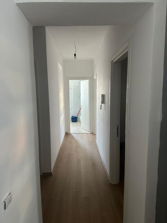 Affittasi 2+1+parcheggio 600€ FUSHA E AVIACIONIT