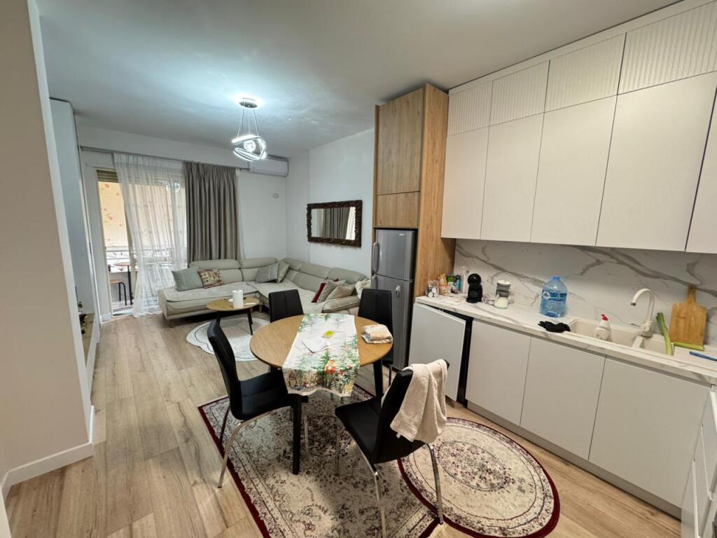 🏠Jepet me qera Apartament 1+1  📍 Kopeshti Zoologjik 💶 Cmimi 600€