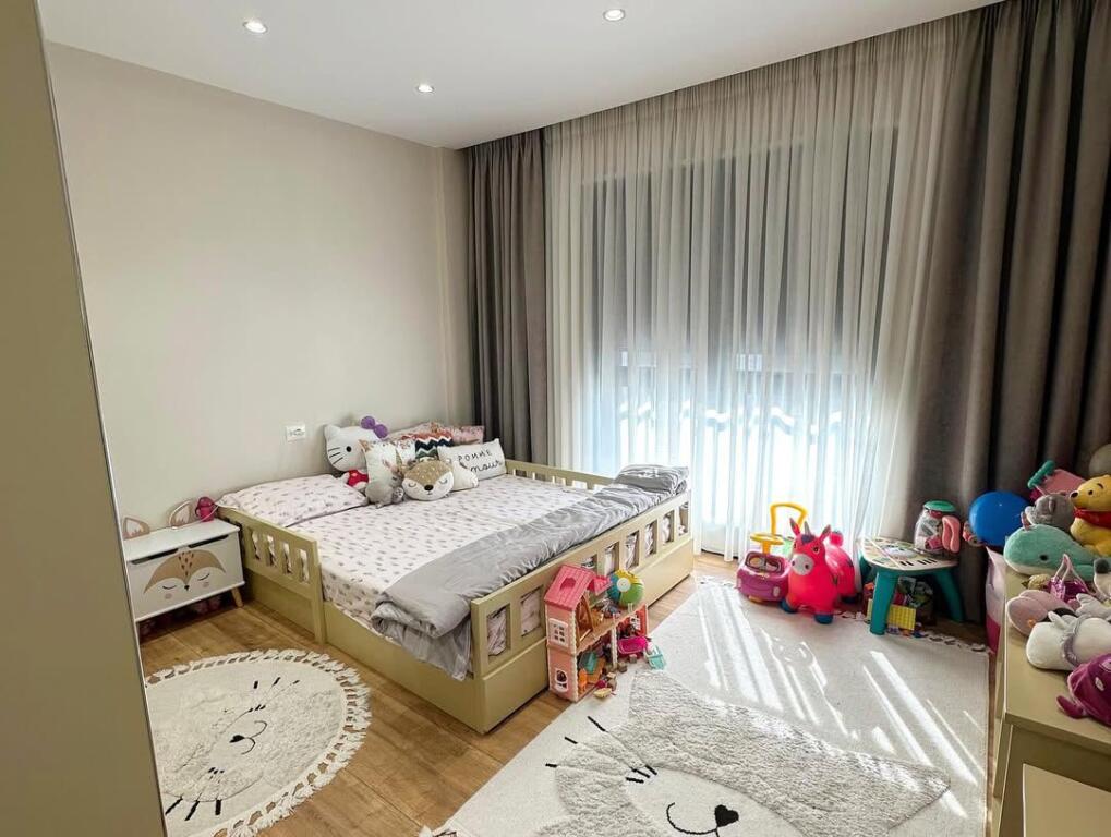 APARTAMENT 2+1+2+POST PARKIMI NE SHITJE - LIQENI I THATE