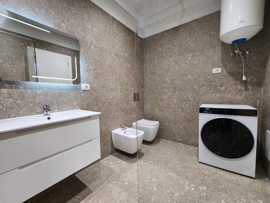 SHITET: Apartament LUKSOZ 1+1 – Kompleksi VIND, 75 m², Ali Demi 📍169K