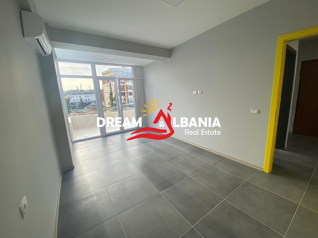 Apartament 2+1 me qera per zyra , prane ambasades Amerikane (ID 42611347)