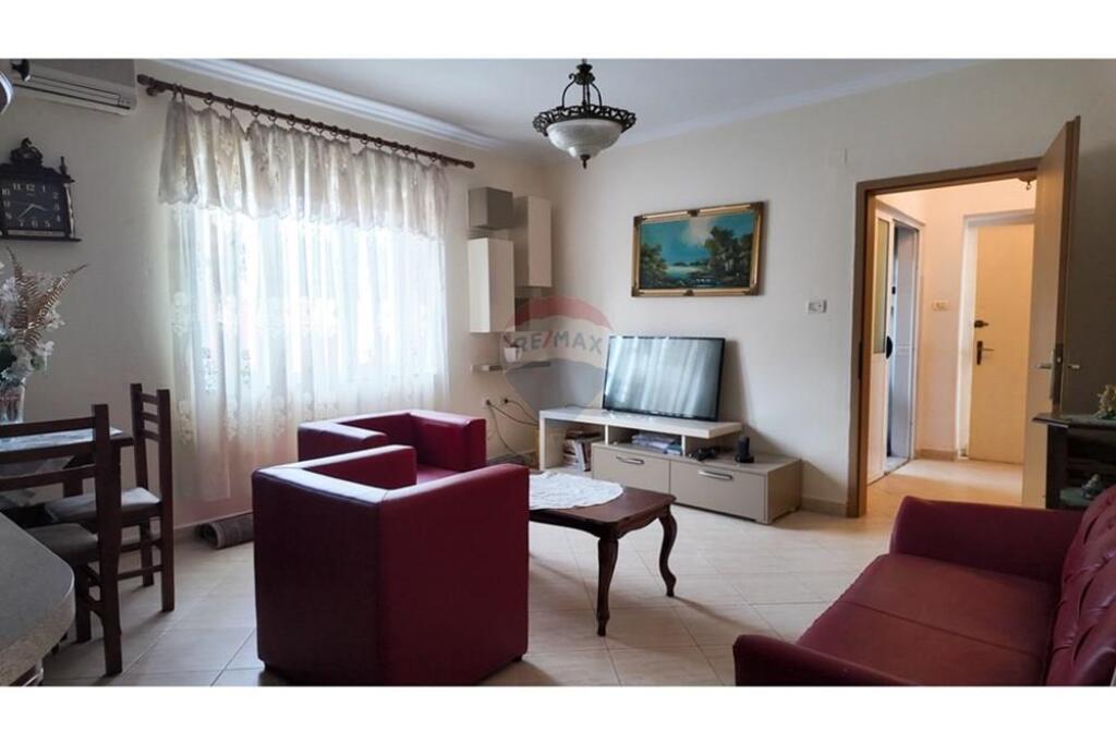 APARTMENT FOR RENT 3+1+2 NEAR PETRO NINI !