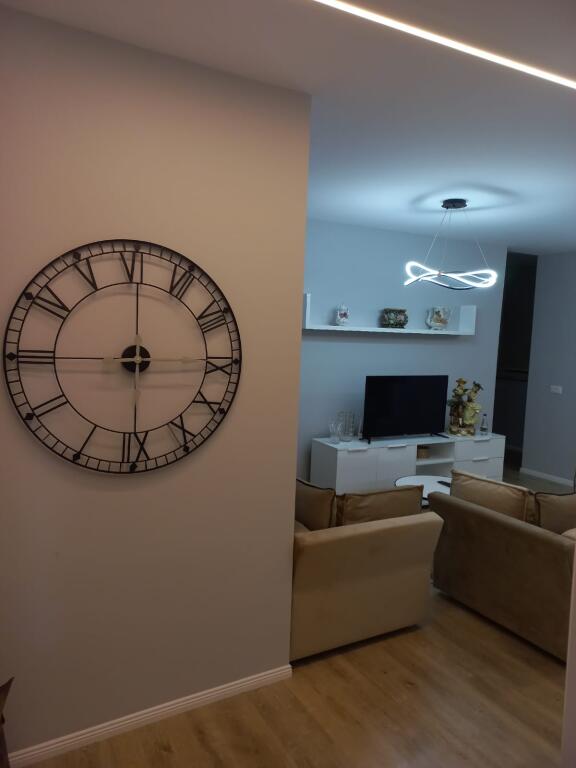 APARTMENT FOR RENT 1+1 PARIS MUNICIPALITY 60,000 LEKE