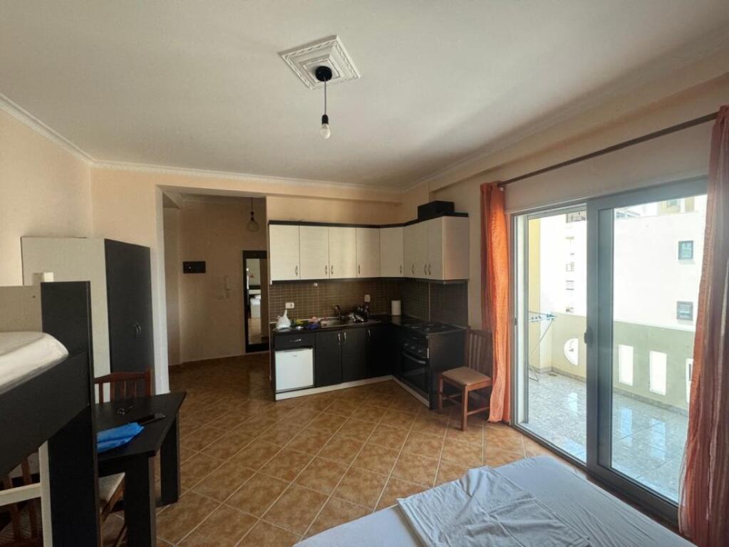 LONG-TERM RENT GARSONIERE IN THE AREA OF COLD WATER NEAR RRAPIT
