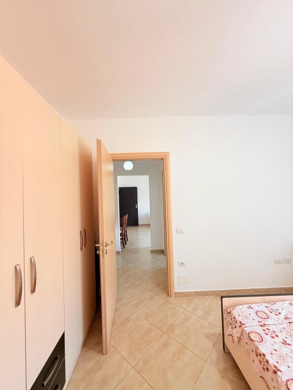 ✨ Apartament 1+1 me Qira – Lungomare, Vlorë ✨