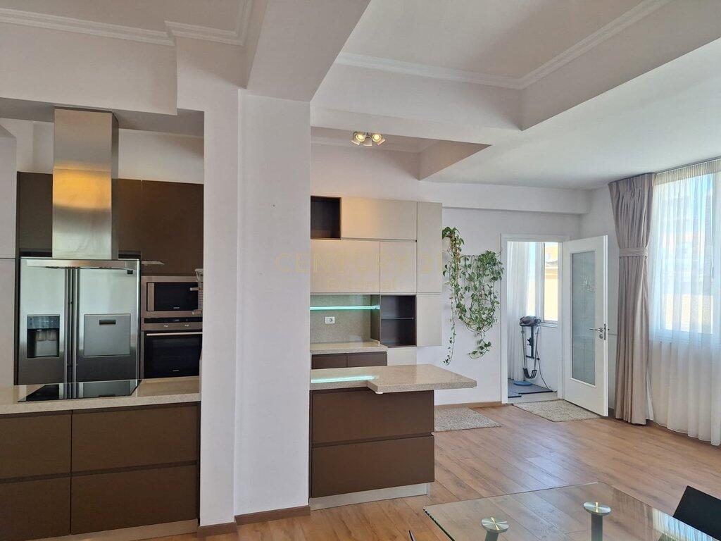 Apartament Luksoz 3+2+2 për Qira – Pranë Stadiumit “Dinamo”