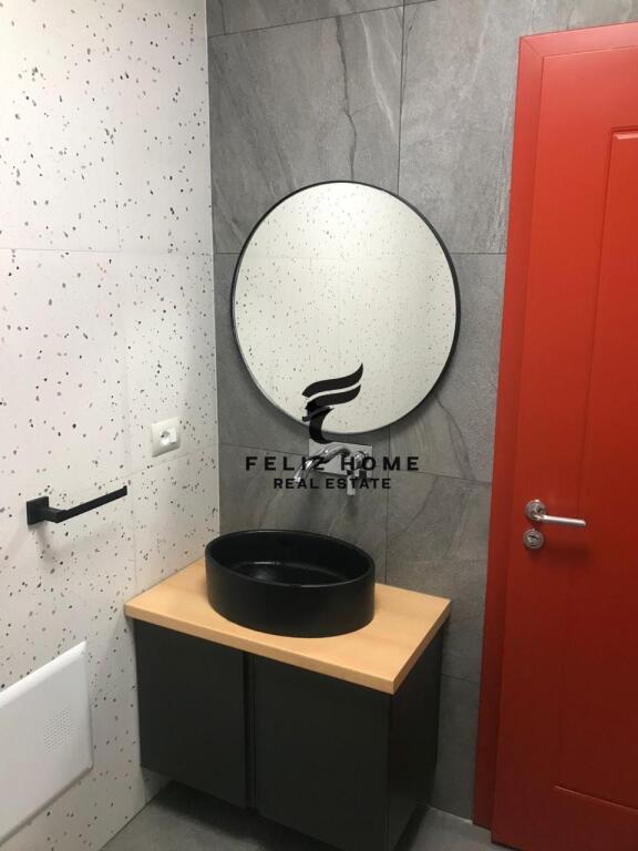 UFFICIO IN AFFITTO 110M2 VIA ELBASAN 600 EURO