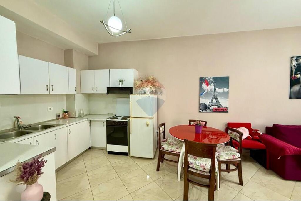 *APARTMENT 1+1 FOR RENT ***GOLDEN PARK*