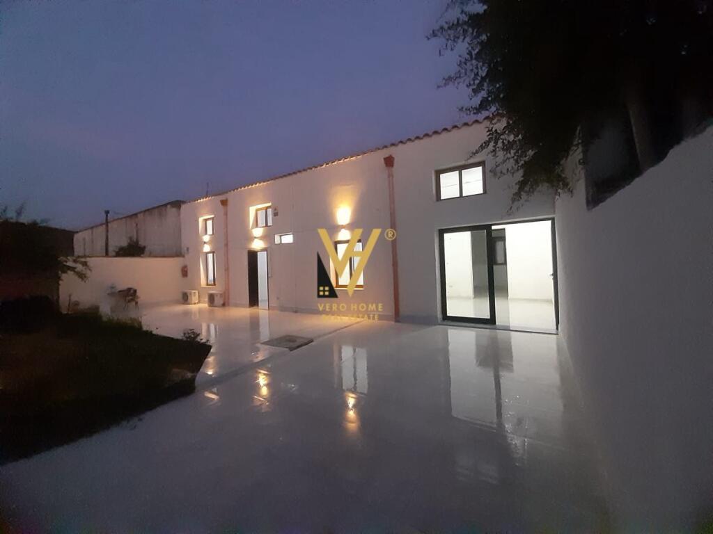 MAGAZZINO 340 M2 IN AFFITTO A KOMBINAT 900 EURO