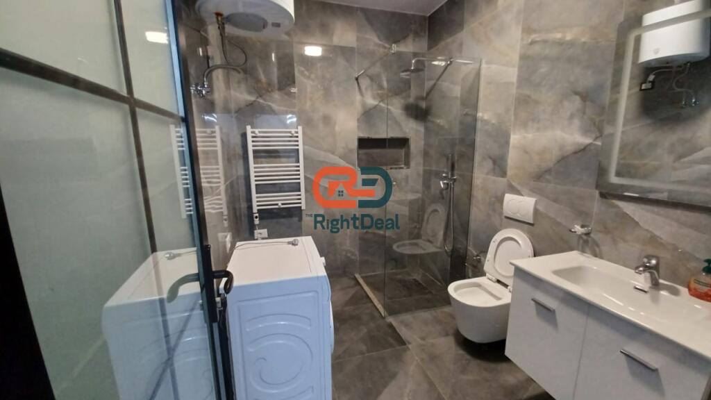 Prane Bulevardit Zogu I Pare, Jepet Me Qira Apartament 1+1, Me Mobilim Te Ri Totalisht I Investuar!