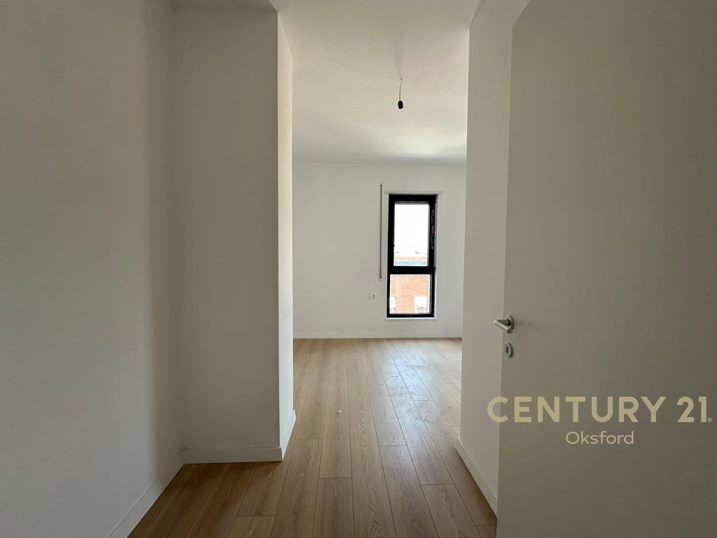 Apartment 3+1+2 for sale, near the Paris Municipality!