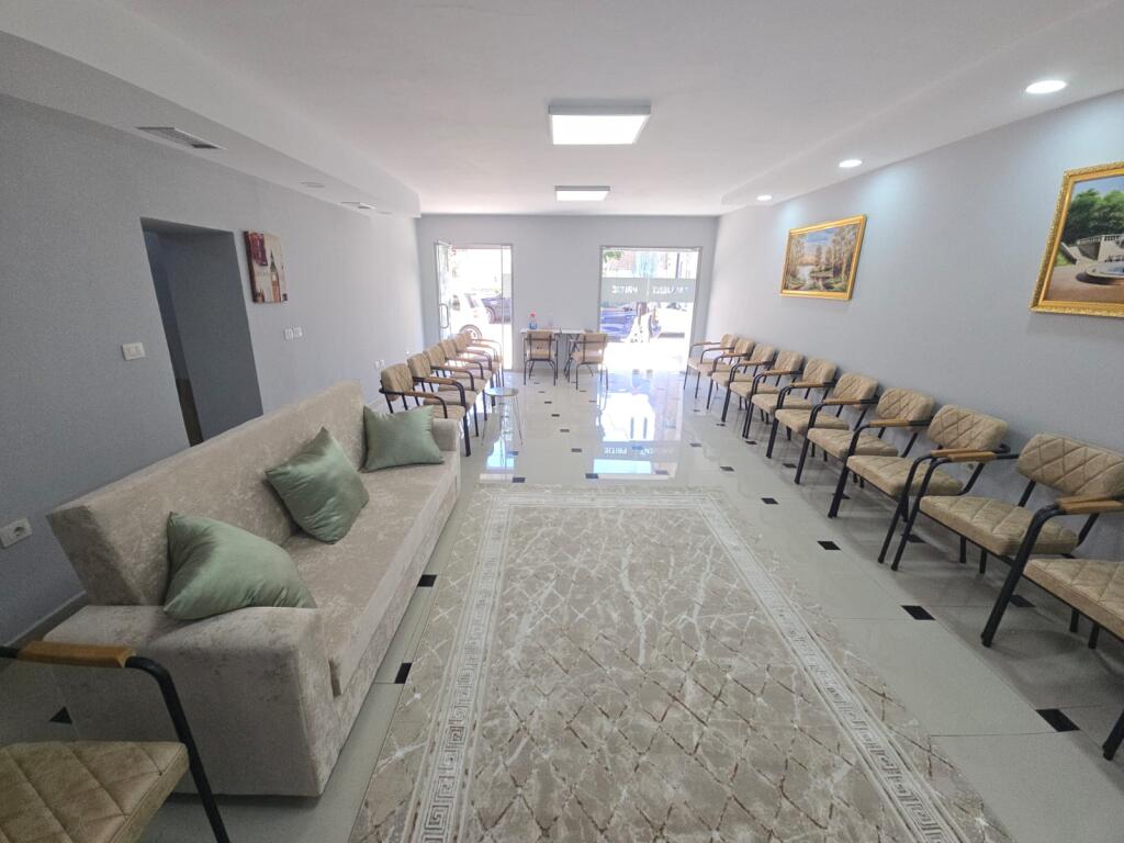 JEPET ME QERA AMBJENT BIZNESI PRANE MARKATES DURRES