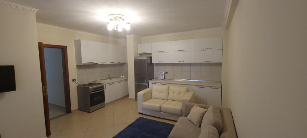 APARTAMENT 1+1. 350 EURO.FRESK