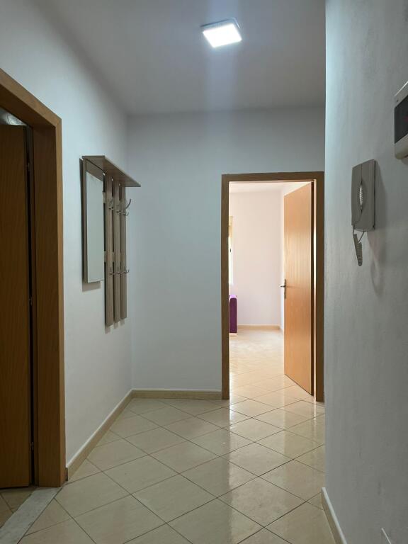 Appartamento 2+1 in Vendita – Yzberisht, vicino al complesso Grand Gallery