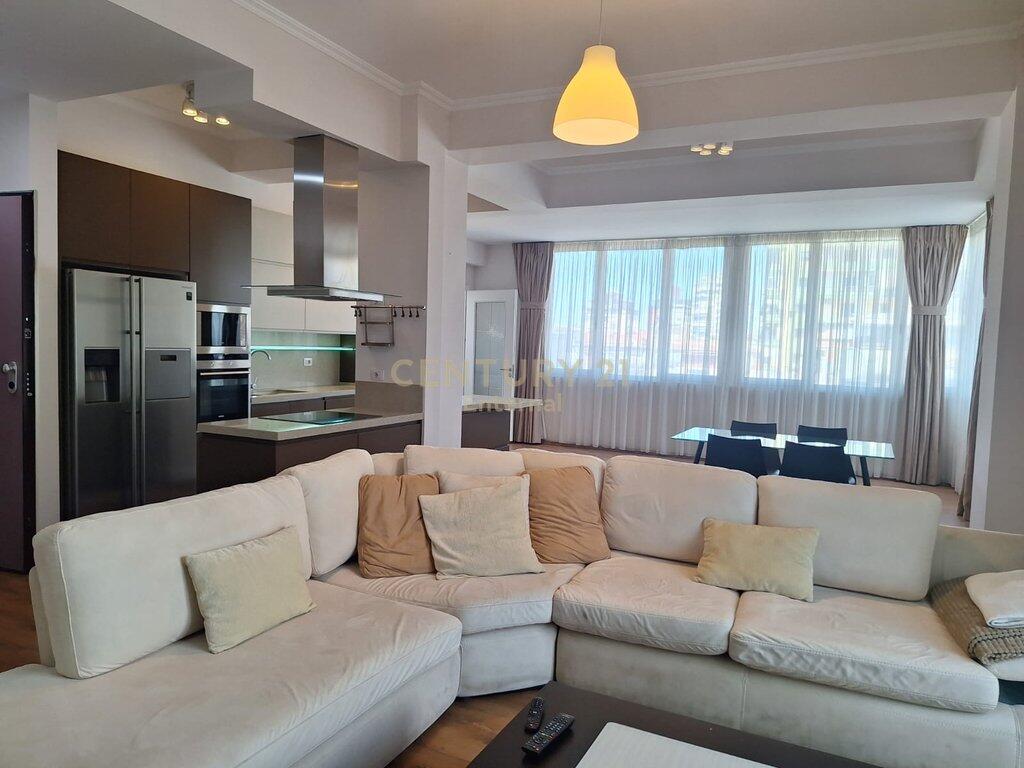 Apartament Luksoz 3+2+2 për Qira – Pranë Stadiumit “Dinamo”
