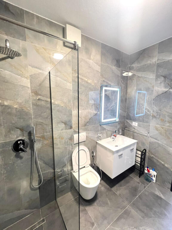 Apartament me qera 1+1 tek Bulevardi Zogu i Pare (ID B2101225) Tirane