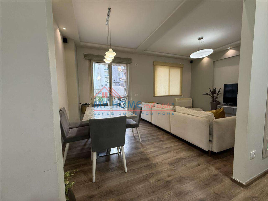 Apartament 2+1 me Qira tek Kopshti Zologjik