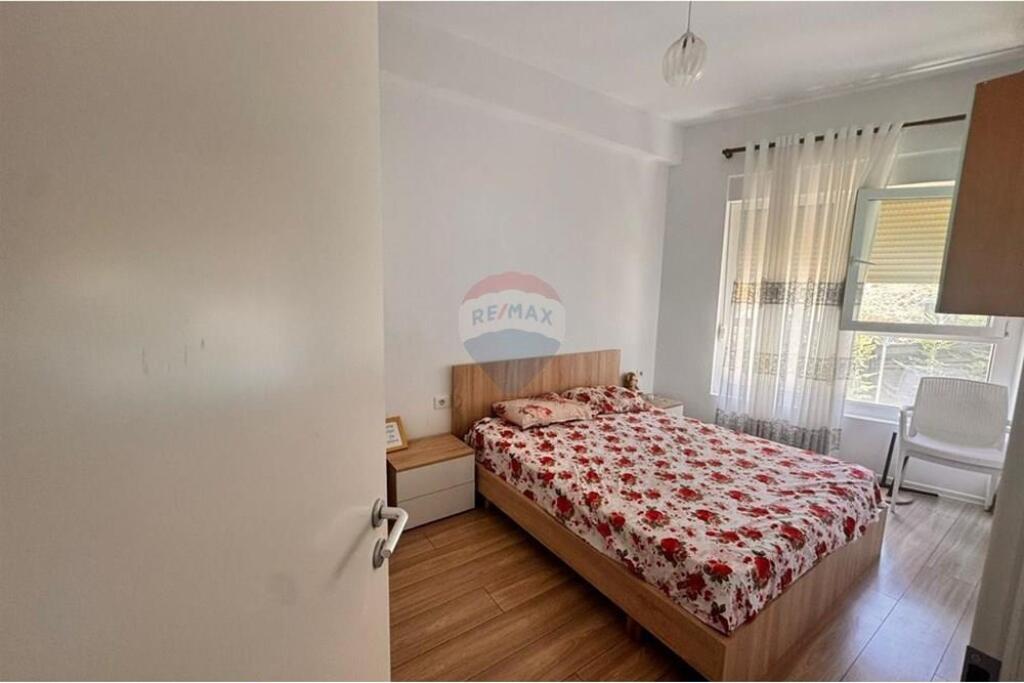 Apartament 2+1 per Qira tek Kompleksi Mangalem !
