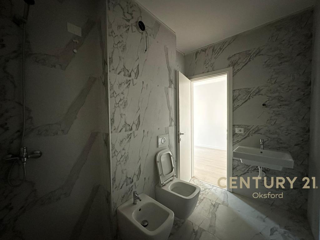 Apartment 3+1+2 for sale, near the Paris Municipality!