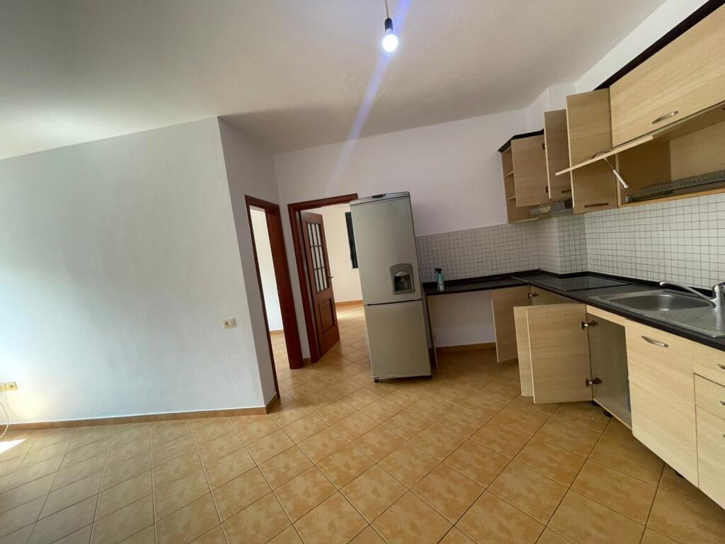 Appartamento 2+1 in affitto ad Astir !