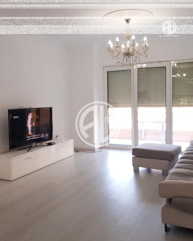 🏡 Shitet Apartament 3+1+2 – Qendër Durrës, pranë Bulevardit, Lagja 11