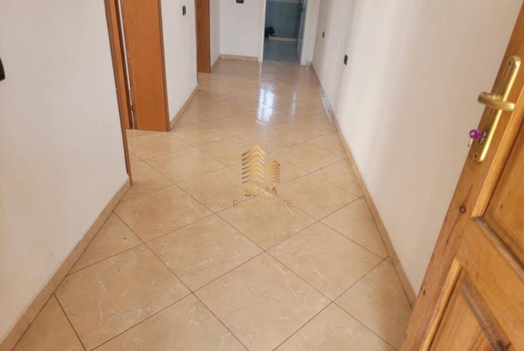 Qira, Apartament 1+1+Blk, Vetem me Kuzhine, 5 Maji, 350 Euro/Muaj i Diskutueshem