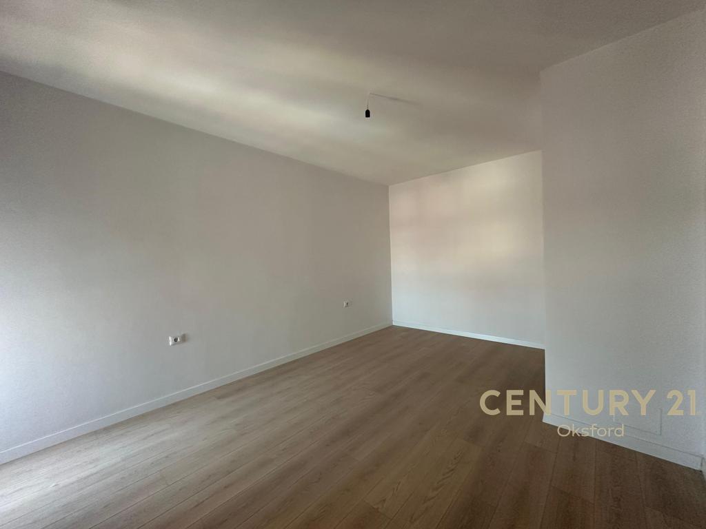 Apartment 3+1+2 for sale, near the Paris Municipality!