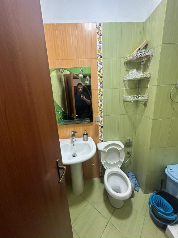 Super ap 2+1+2 in via sulejman riza ( princi lumtur )