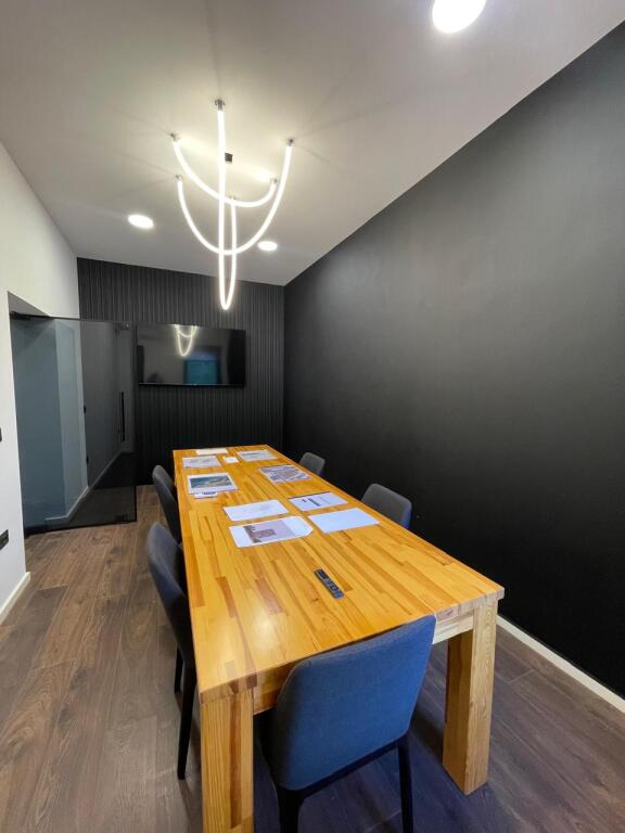 OFFICE FOR RENT IN BLLOK!