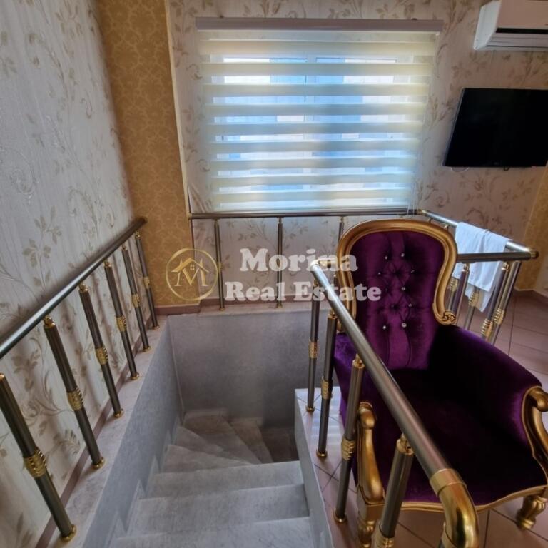 Affitto, Locale Commerciale Duplex, , Via Durazzo, 1300 Euro/ Mese