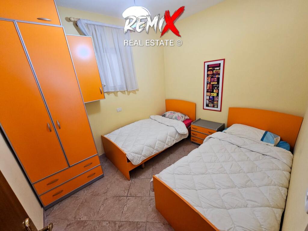APARTAMENT PER SHITJE PRANE SHKEMBIT TE KAVAJES