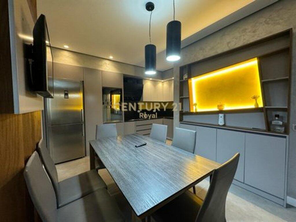 Apartment 3+1+2 for rent in Fresk