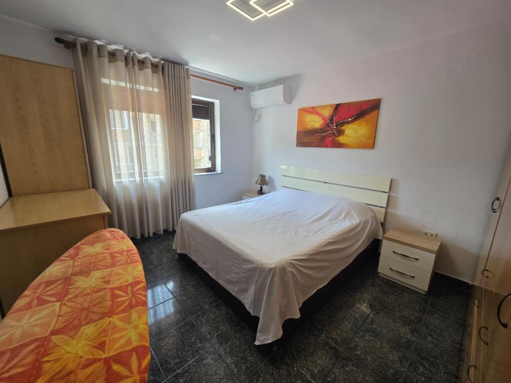 Apartment 1+1 for rent near New Bazaar!