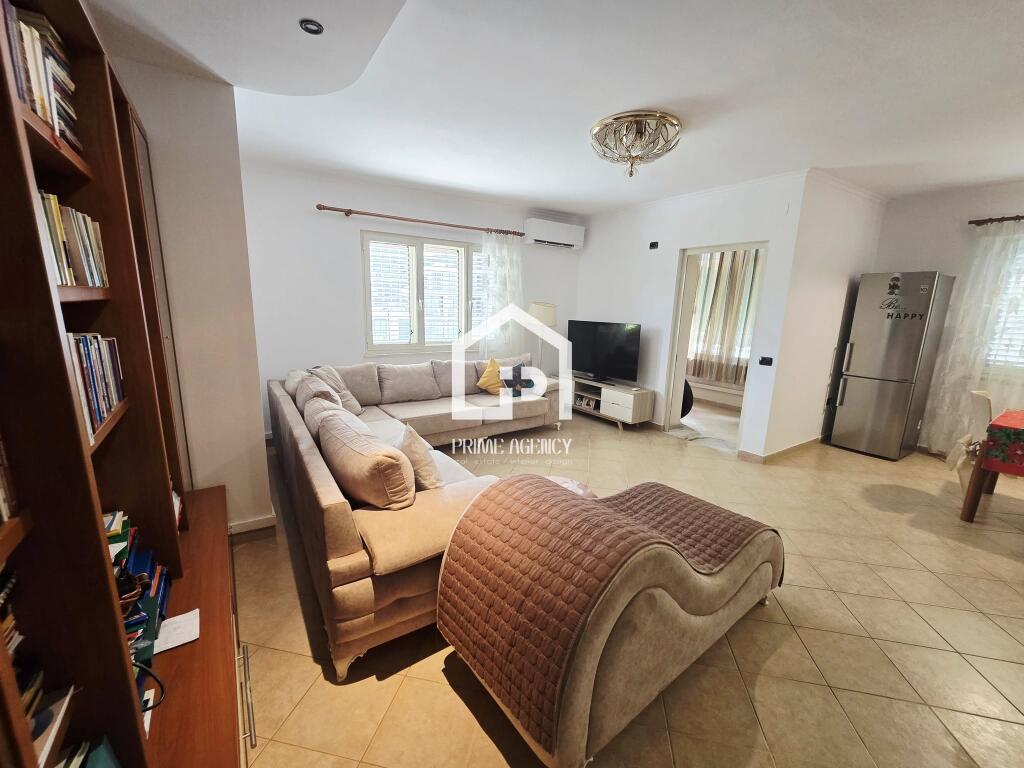 SHITET: SUPER Apartament 2 +1+2/ ZONA : LIQENIT_ PRANE REZ. LAKE VIEW