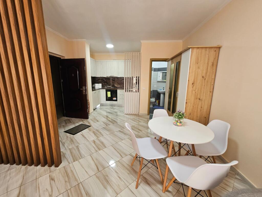APARTAMENT STUDIO NË SHITJE, SHKEMBI KAVAJES