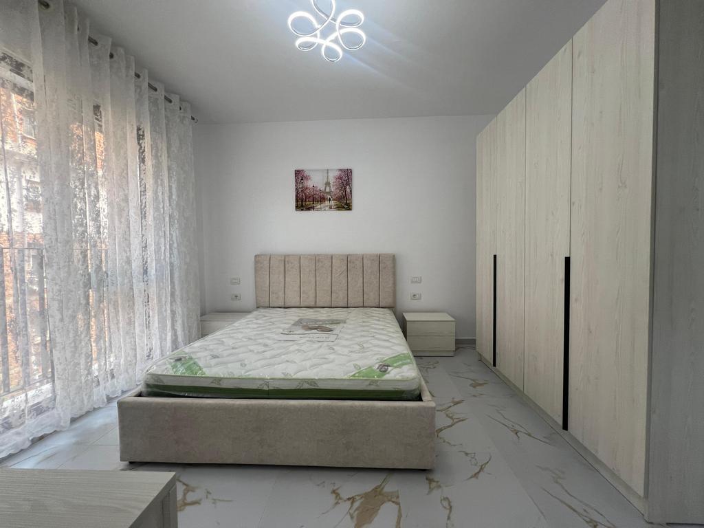 🏡 Affittasi Appartamento 2+1 + Posto Auto – Mercato Elettrico