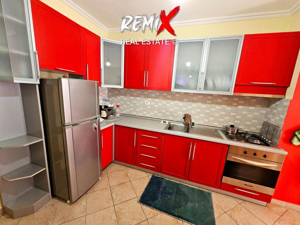 APARTAMENT PER SHITJE PRANE SHKEMBIT TE KAVAJES