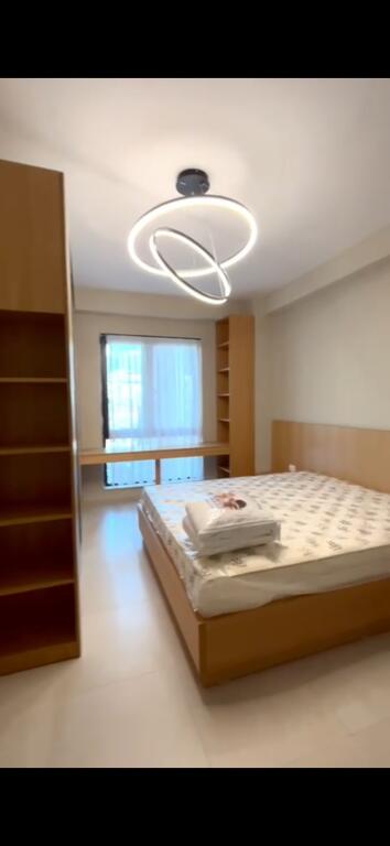 Privat, jepet me qera apartament 1+1+Ballkon 85 m² Myslym Shyr