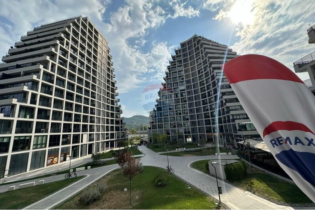 Jepet Ambient Zyre per qira Tek Lake View..