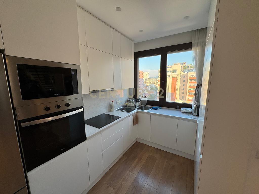 🌟 Modern &amp; Luxurious Duplex for Rent – Barricades Street, Tirana