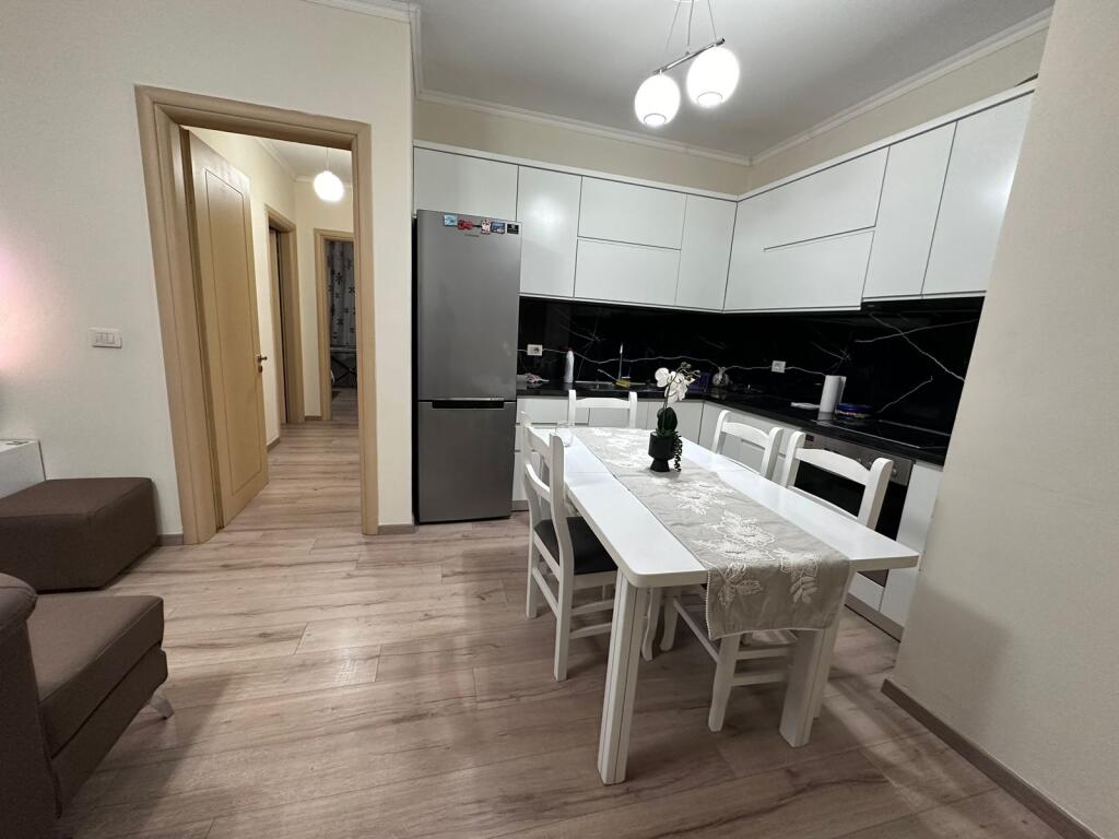 Qera 2+1+2 Luxury Astir/ Market Jata