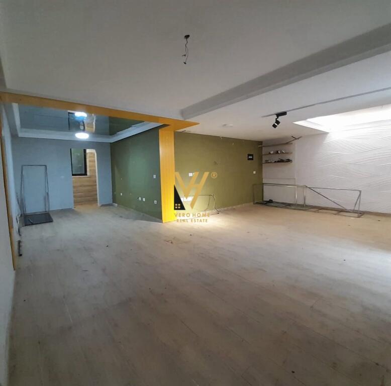 SHOP FOR SALE 61 M2 ON FERIT XHAJKO STREET 115,000 EURO