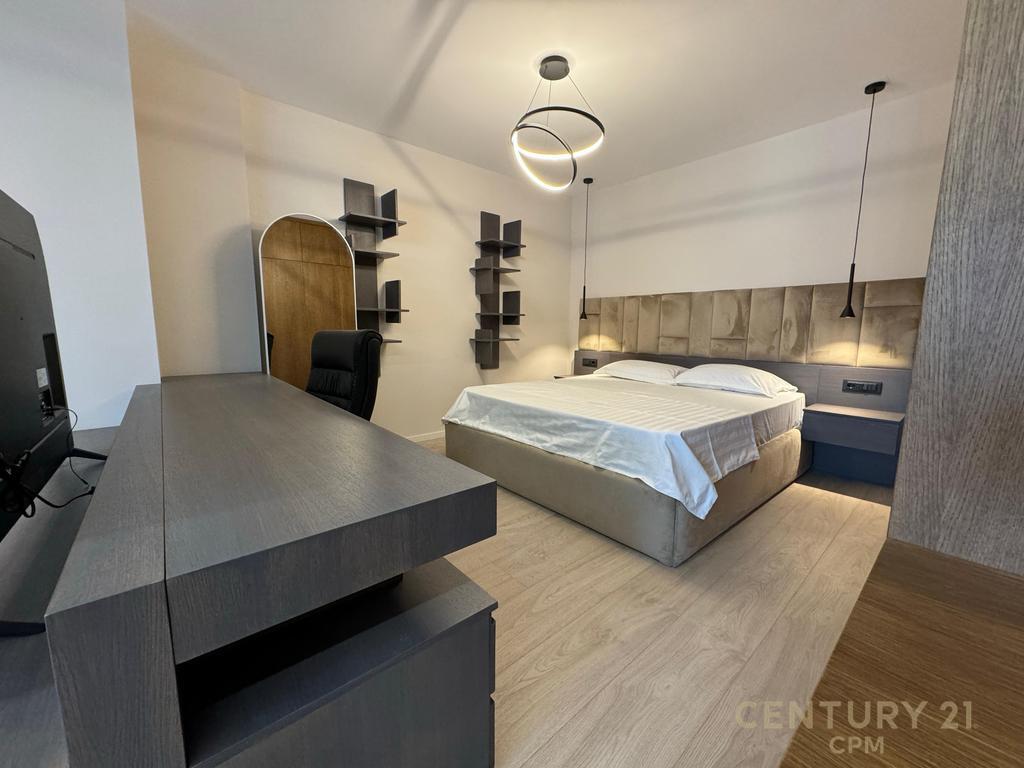 🏙️ Studio Apartment for Rent – Beginning of the New Bazaar, Near the Center