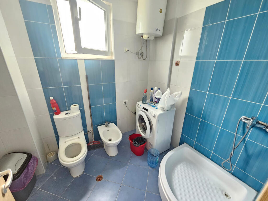 Apartament me Qera 2+1 tek Liqeni i Thate (ID B2201444) Tirane.