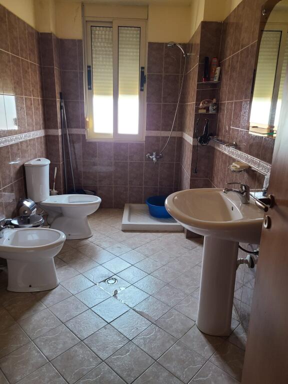 ✨ Apartament 1+1 me Qira 30.000 leke – Transballkanike, Vlorë ✨
