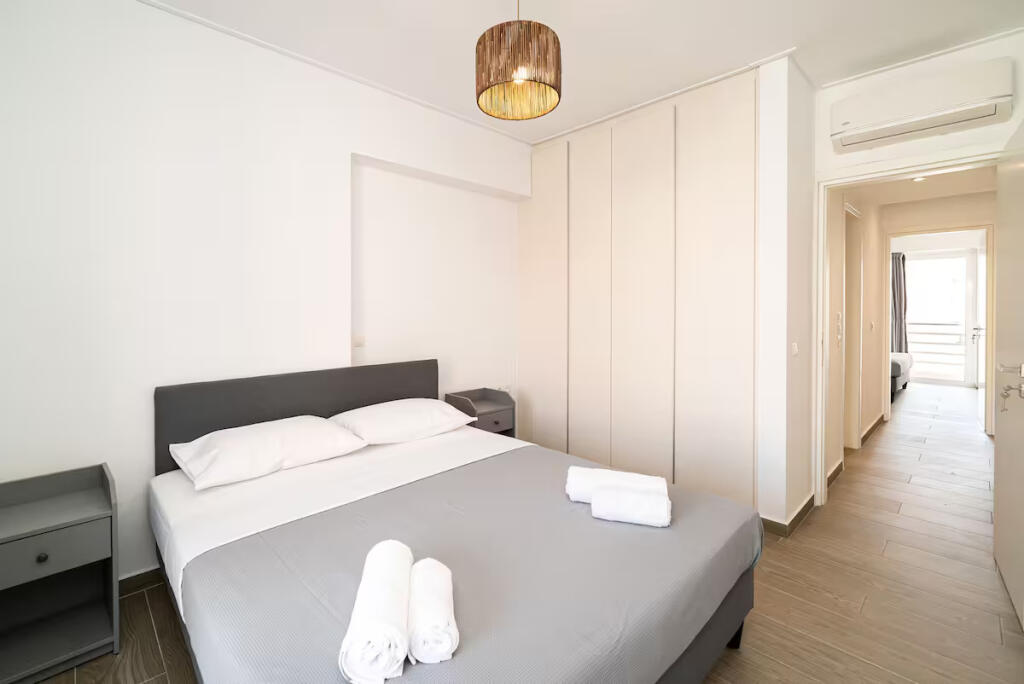 Appartamento in Affitto 2+1+2 a Xhamllik (ID B2201443) Tirana