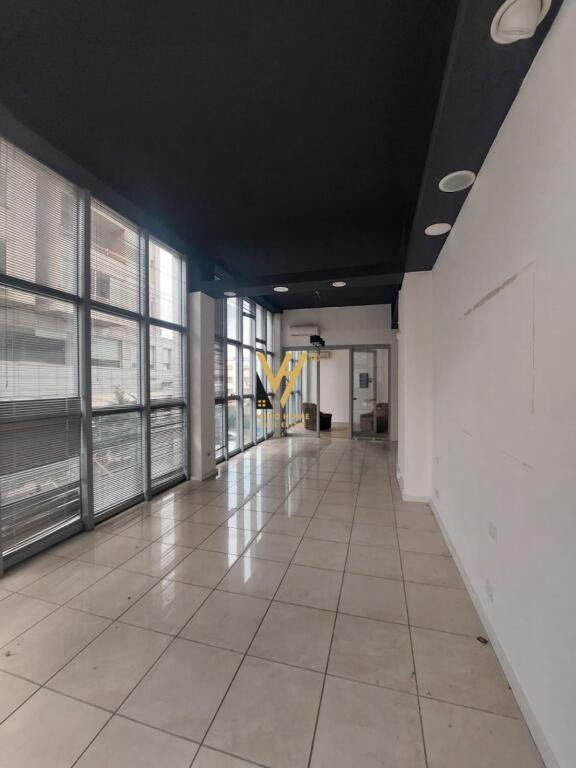 OFFICE FOR RENT 55 M2 ON KAVAJES STREET 700 EURO