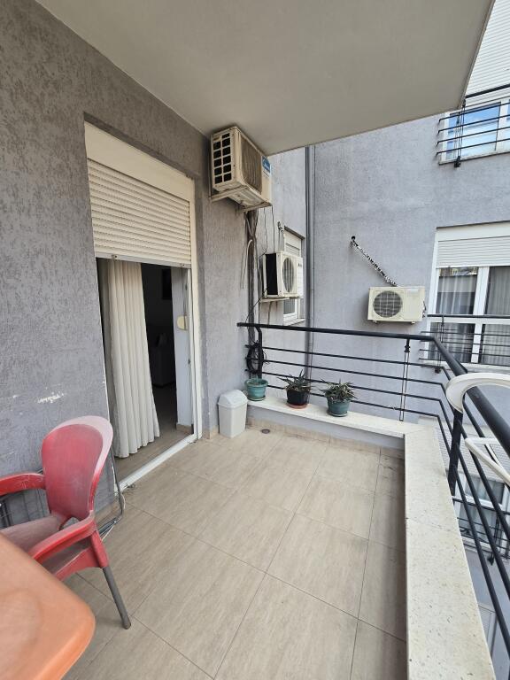Apartament 1+1 me Qira Ambasda Amerikane
