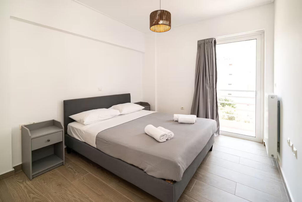 Appartamento in Affitto 2+1+2 a Xhamllik (ID B2201443) Tirana